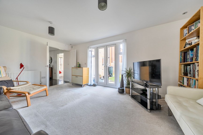 3 bedroom House for Sale Grange Drive, Stotfold, Bedfordshire