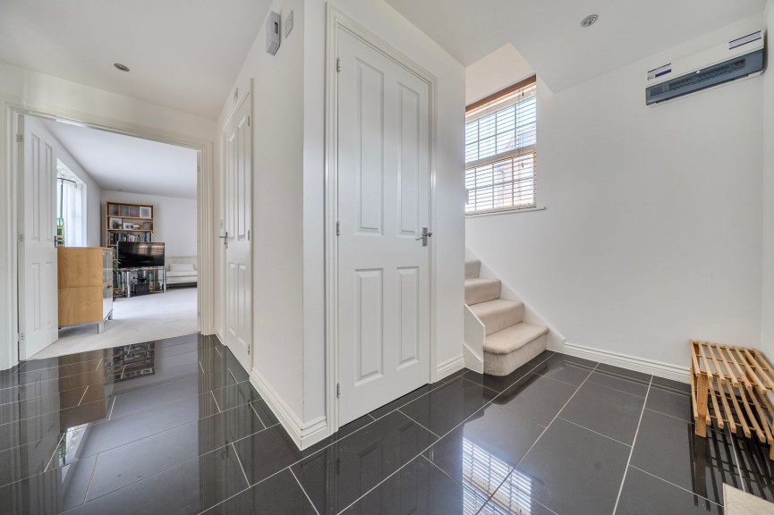 3 bedroom House for Sale Grange Drive, Stotfold, Bedfordshire