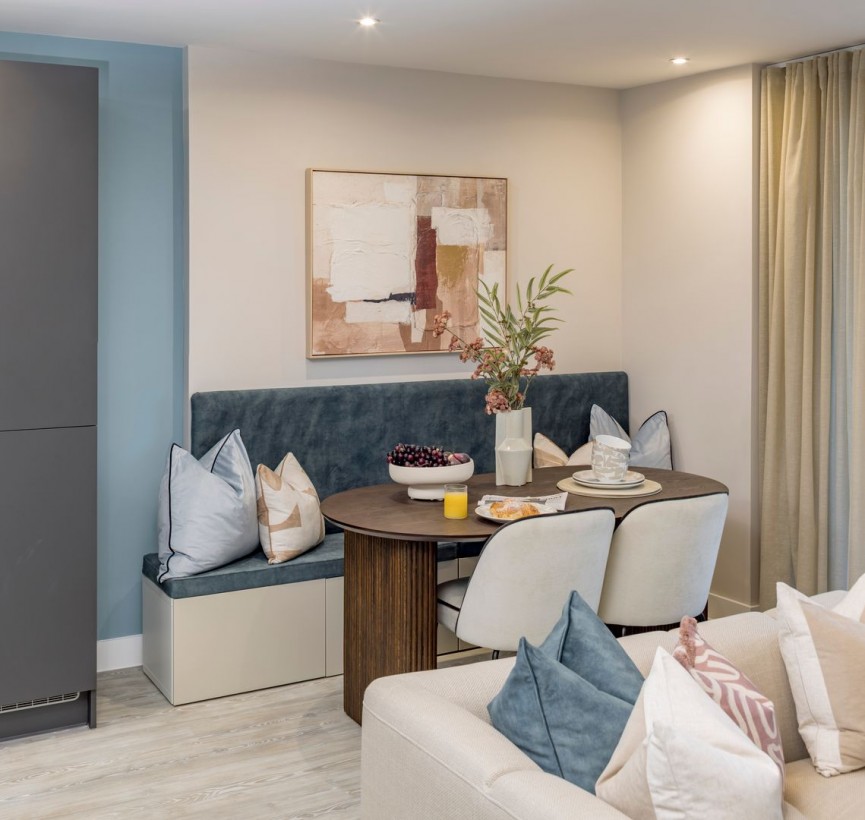 2 bedroom Flat for Sale Lytton way, Stevenage, Hertfordshire