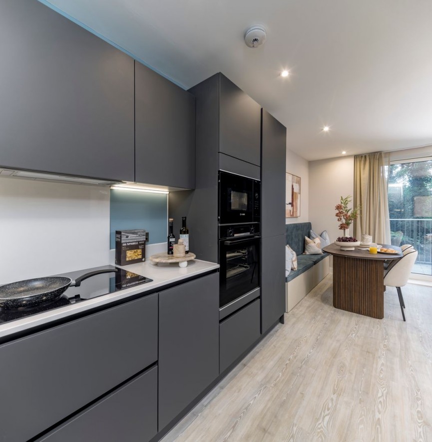 2 bedroom Flat for Sale Lytton way, Stevenage, Hertfordshire