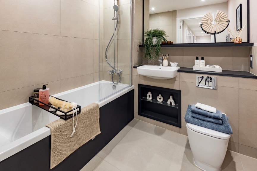 2 bedroom Flat for Sale Lytton way, Stevenage, Hertfordshire