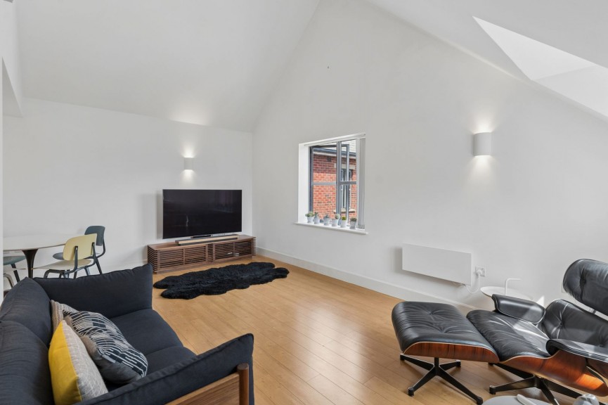 2 bedroom Flat for Sale Paynes Park, HITCHIN, Hertfordshire