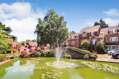 Sir Josephs Walk, Harpenden, Hertfordshire