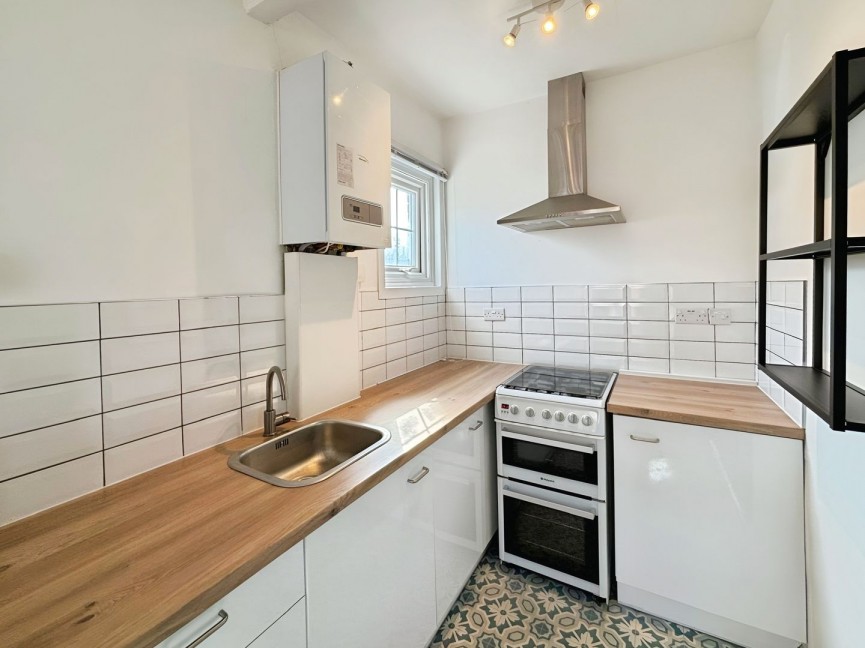 1 bedroom Flat for Letting Kneesworth Street, Royston, Hertfordshire