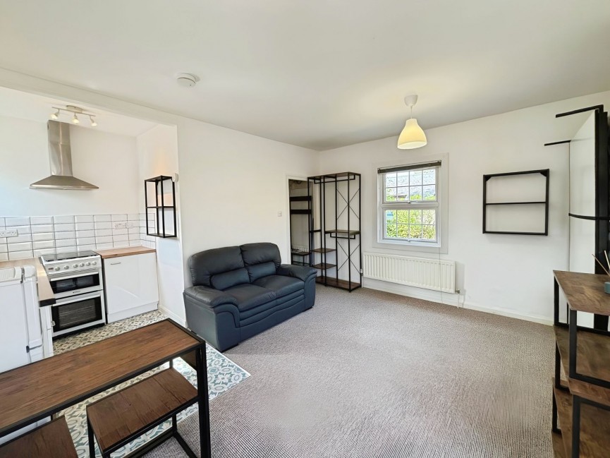 1 bedroom Flat for Letting Kneesworth Street, Royston, Hertfordshire