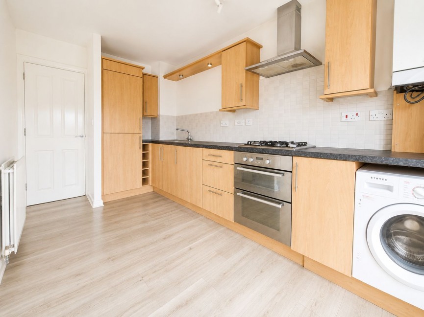 2 bedroom Flat for Sale Dragon Road, Hatfield, Hertfordshire