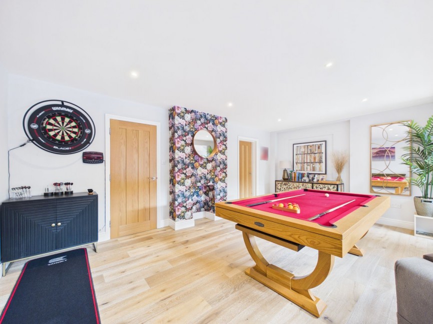 6 bedroom House for Sale Tannery Close, Royston, Hertfordshire