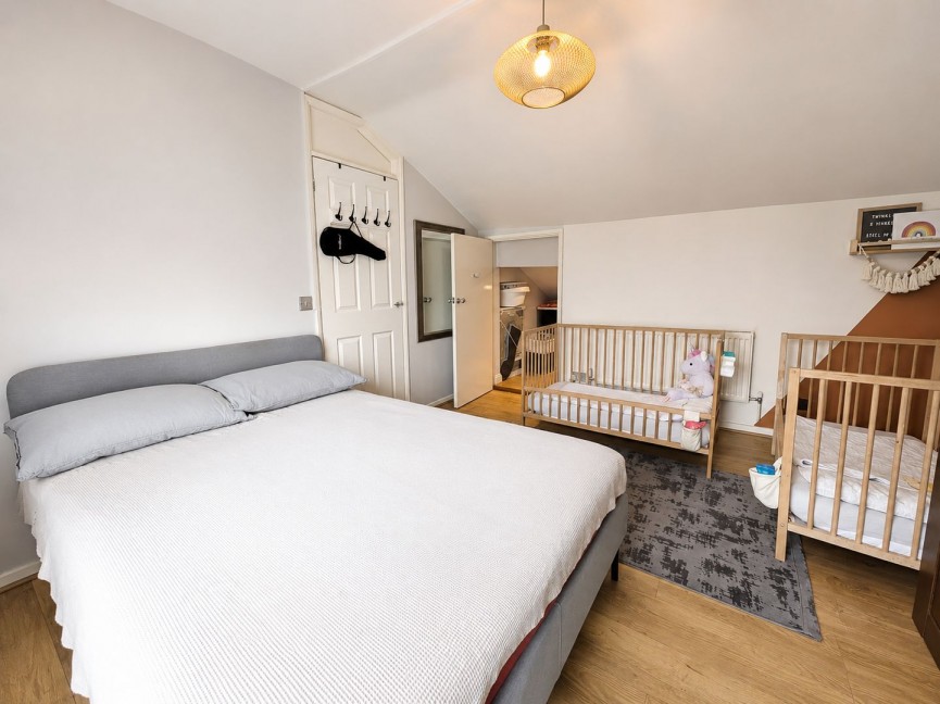 1 bedroom Flat for Sale Northdown Road, Hatfield, Hertfordshire