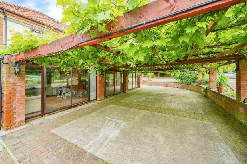 4 bedroom House for Sale St Pauls Walden, Hitchin, Hertfordshire