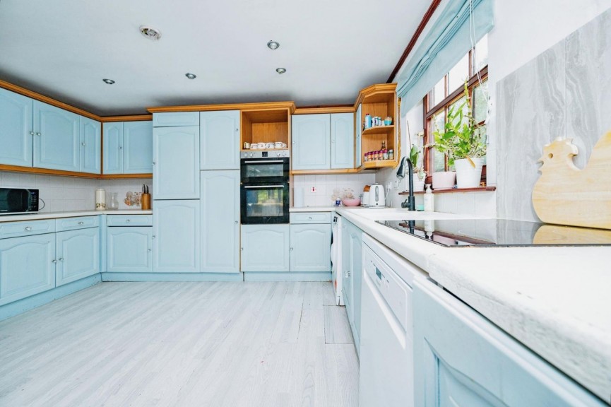 4 bedroom House for Sale St Pauls Walden, Hitchin, Hertfordshire