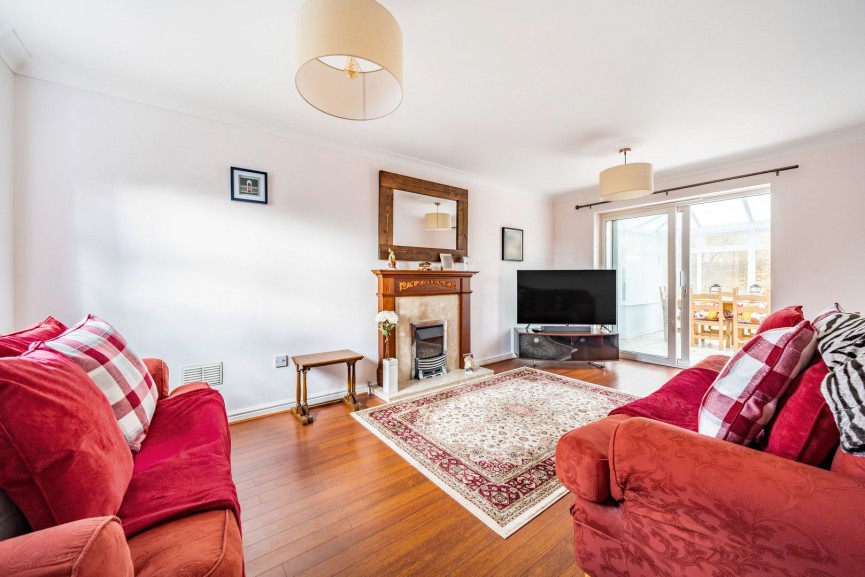 3 bedroom House for Sale Midland Way, Henlow, Bedfordshire