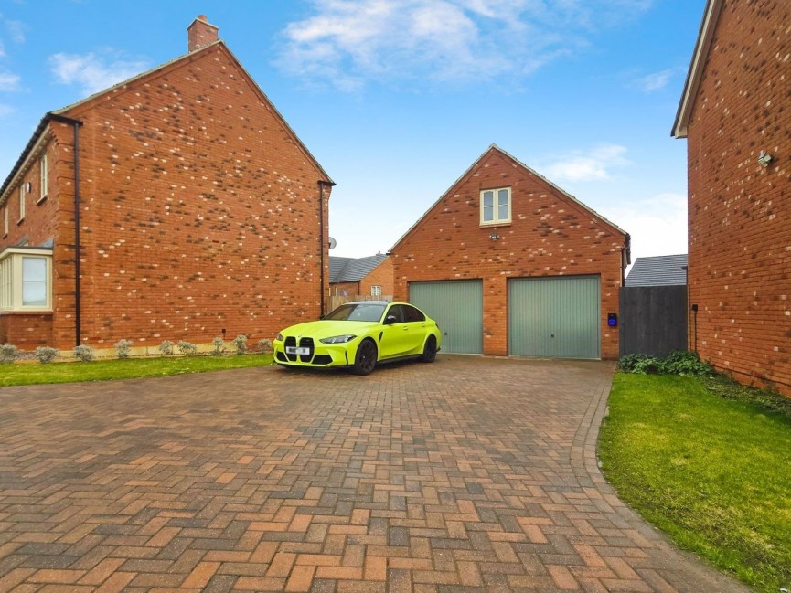 5 bedroom House for Letting Ravensden