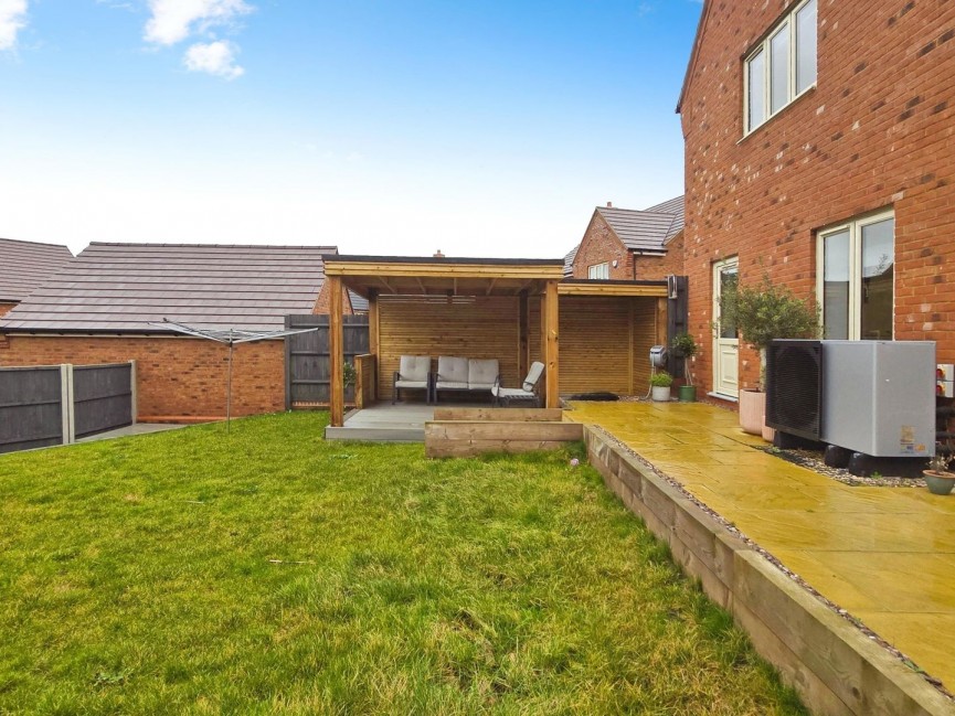 5 bedroom House for Letting Ravensden