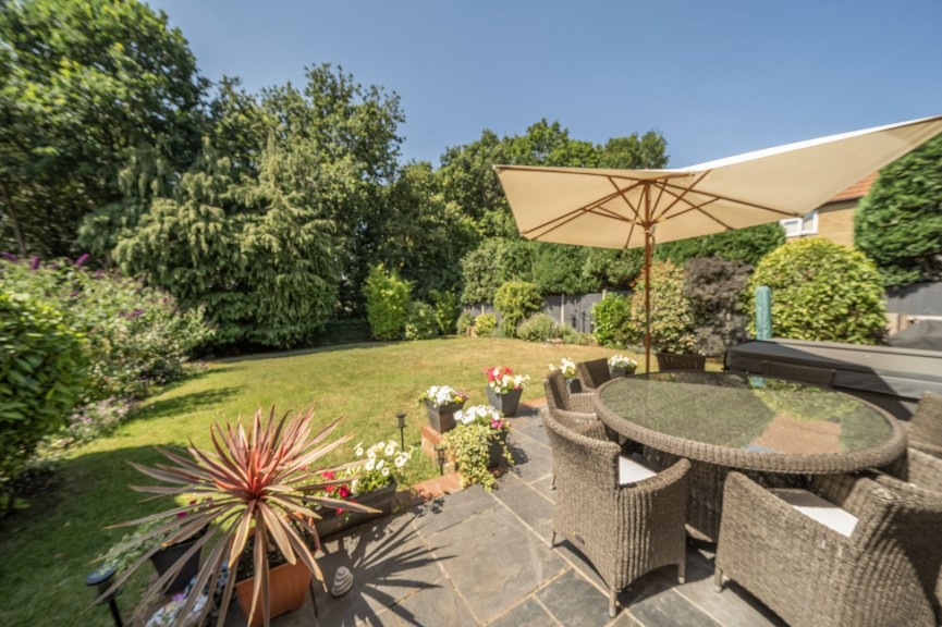 4 bedroom House for Sale Sandringham Road, Flitwick, Bedford