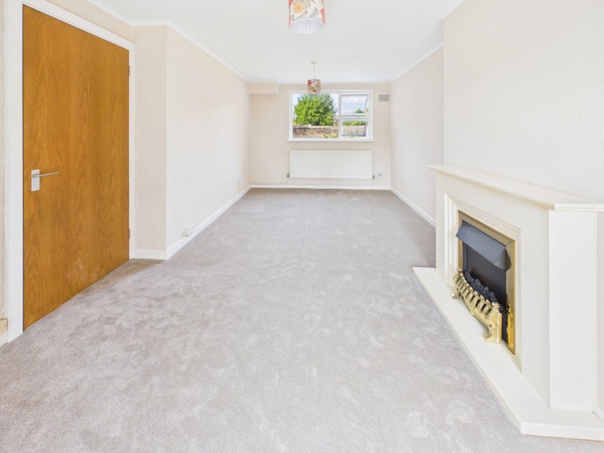 2 bedroom Flat for Sale Riddell Gardens, BALDOCK, Hertfordshire