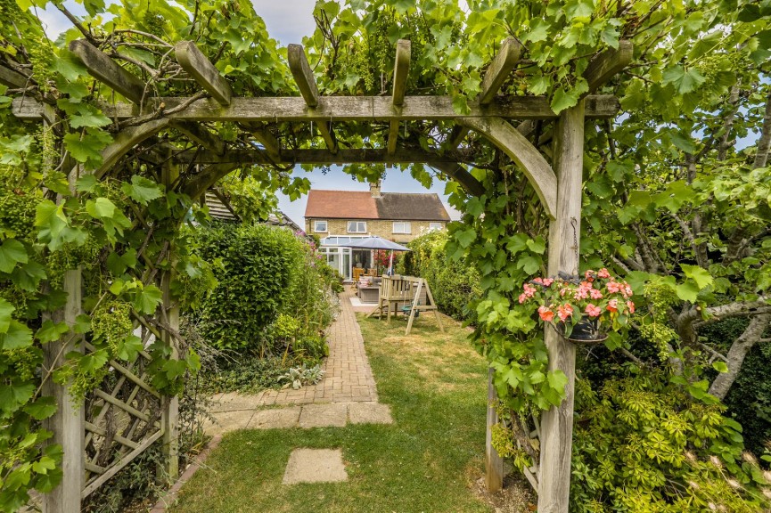 3 bedroom House for Sale Lower Stondon, Henlow, Bedfordshire