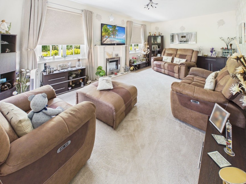 4 bedroom House for Sale Cornish Close, Royston, Hertfordshire