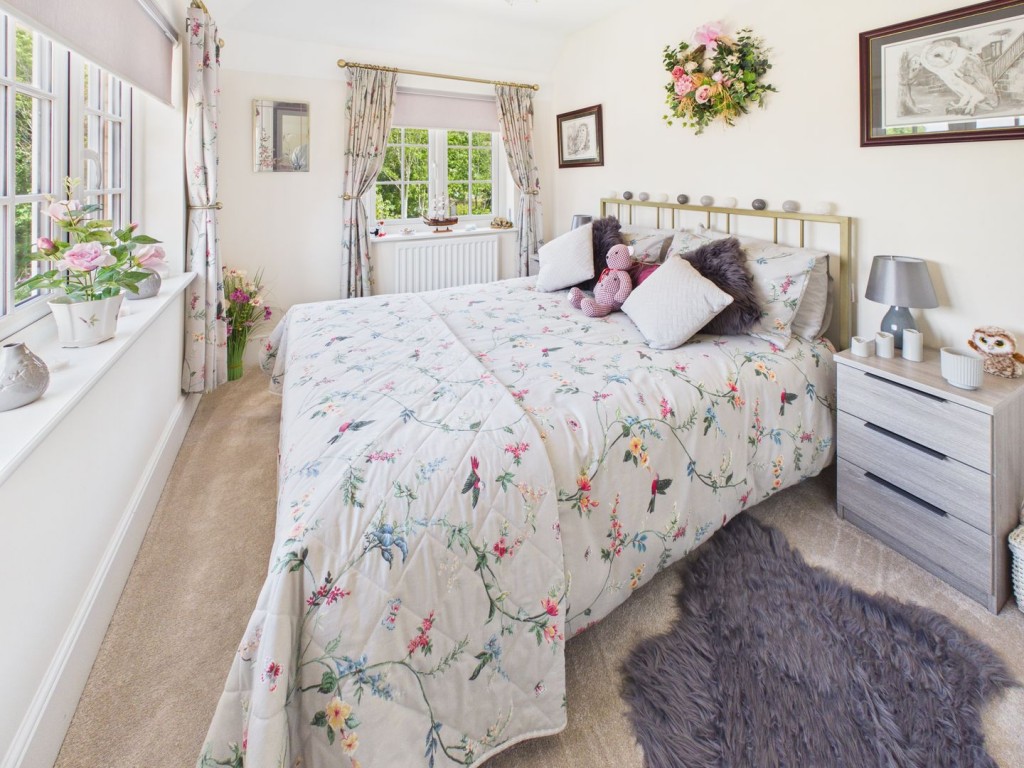 Cornish Close, Royston, Hertfordshire