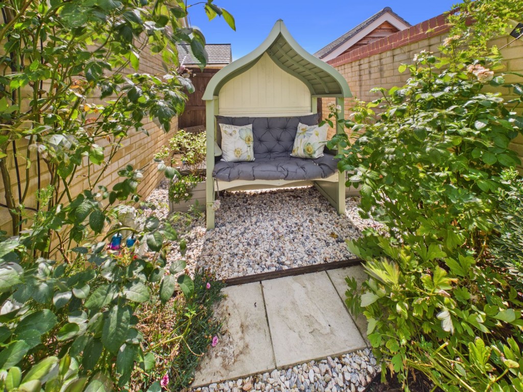 Cornish Close, Royston, Hertfordshire