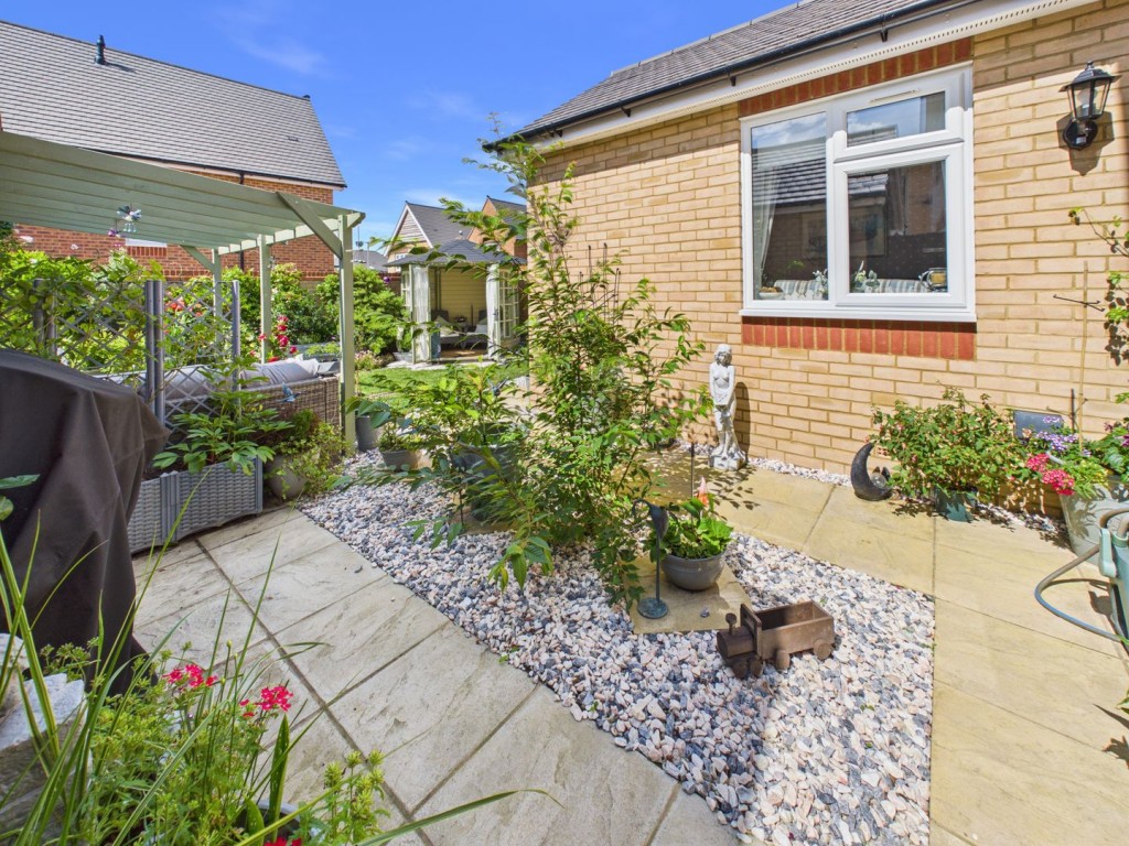Cornish Close, Royston, Hertfordshire