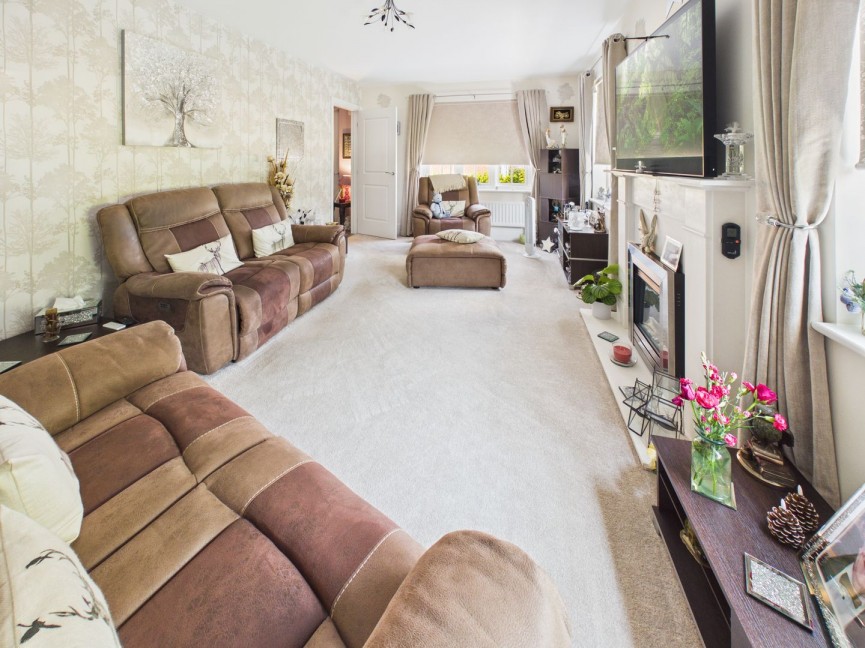 4 bedroom House for Sale Cornish Close, Royston, Hertfordshire
