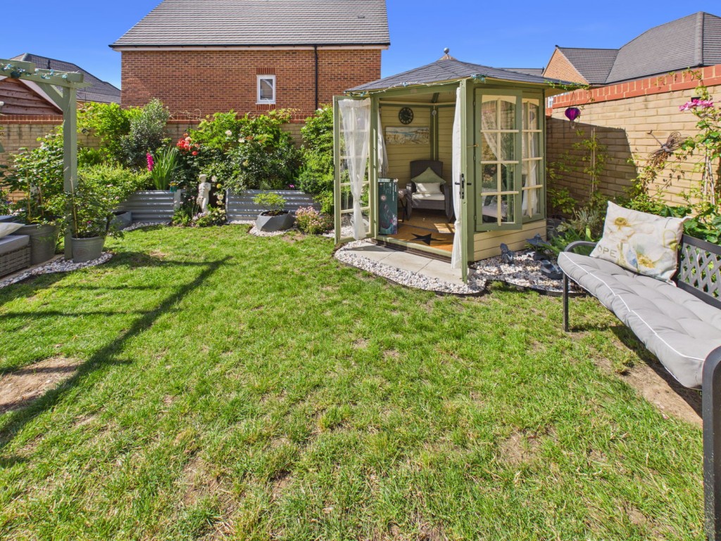 Cornish Close, Royston, Hertfordshire