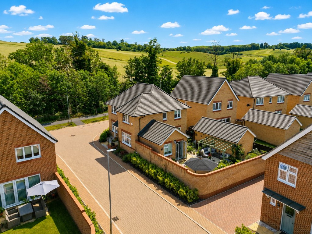Cornish Close, Royston, Hertfordshire