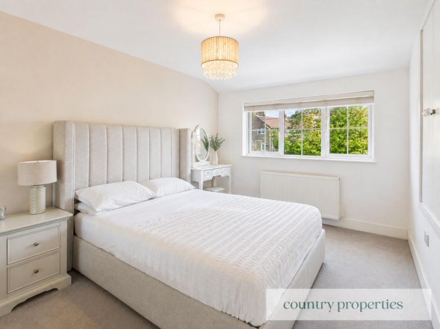 3 bedroom House for Sale The Commons, Welwyn Garden City, Hertfordshire