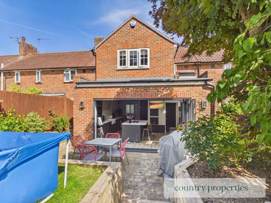 4 bedroom House for Sale London Road, Welwyn, Hertfordshire