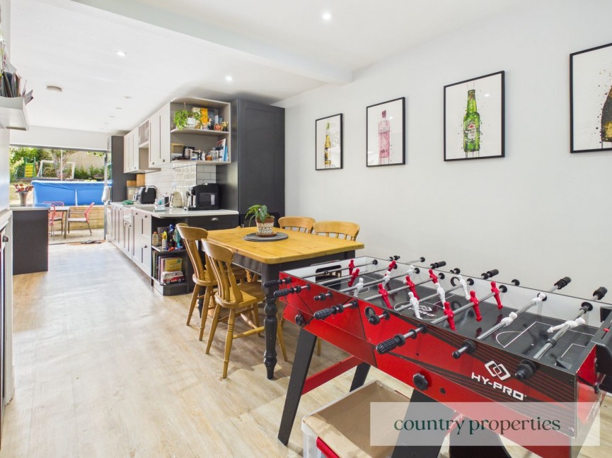 4 bedroom House for Sale London Road, Welwyn, Hertfordshire