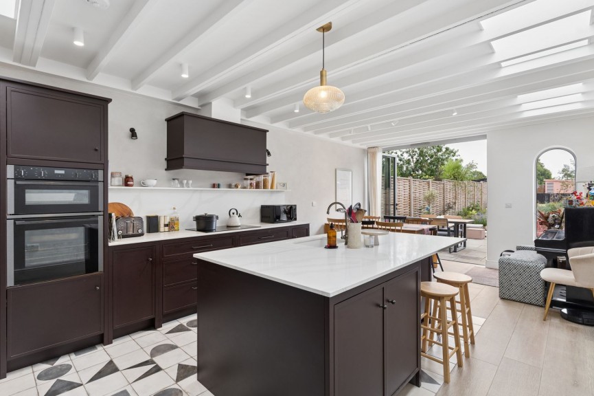 4 bedroom House for Sale Lancaster Road, Hitchin, Hertfordshire