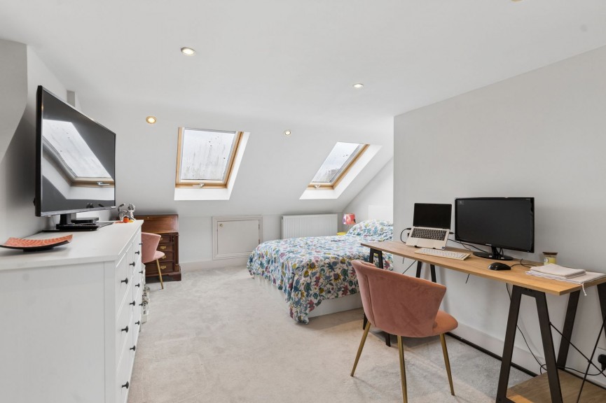 4 bedroom House for Sale Lancaster Road, Hitchin, Hertfordshire