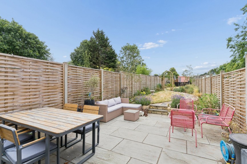 4 bedroom House for Sale Lancaster Road, Hitchin, Hertfordshire
