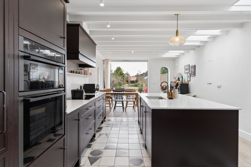 4 bedroom House for Sale Lancaster Road, Hitchin, Hertfordshire