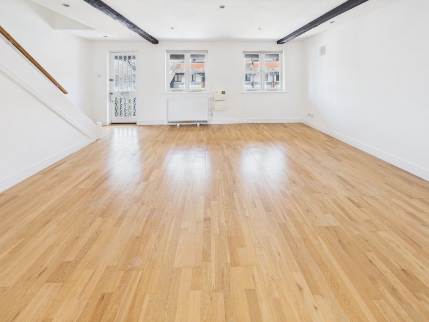 2 bedroom Flat for Sale Pryors Court, Baldock, Hertfordshire