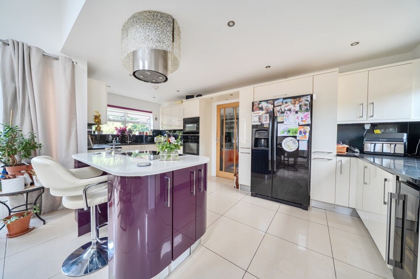 4 bedroom House for Sale The Hollies, Shefford, Bedfordshire
