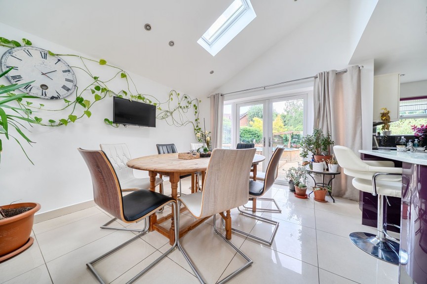 4 bedroom House for Sale The Hollies, Shefford, Bedfordshire