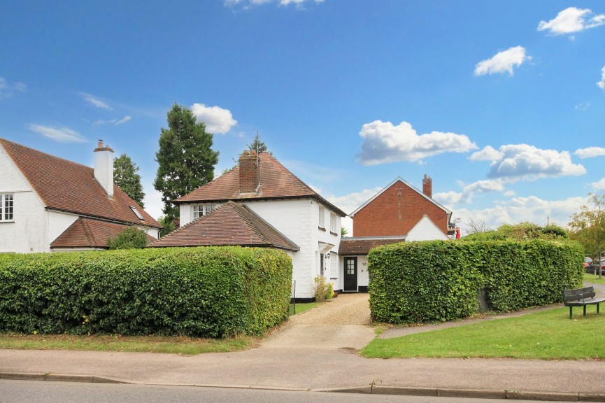 3 bedroom House for Sale Baldock Road, Letchworth Garden City, Hertfordshire
