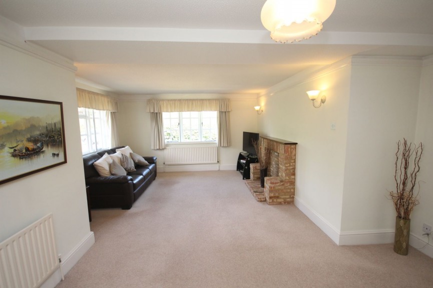 3 bedroom House for Sale Baldock Road, Letchworth Garden City, Hertfordshire