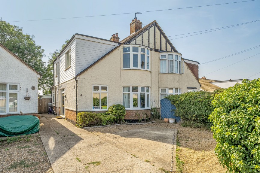 3 bedroom House for Sale Langford Road, Henlow, Bedfordshire