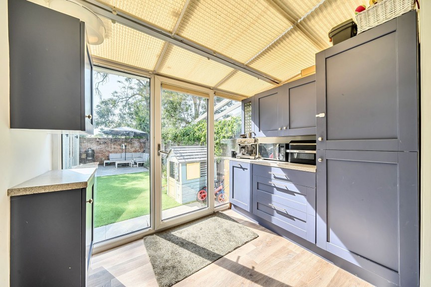 3 bedroom House for Sale Langford Road, Henlow, Bedfordshire