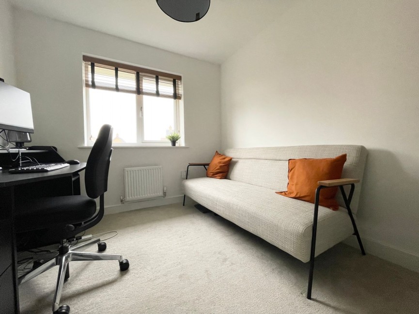 4 bedroom House for Sale Moonflower Place, Biggleswade, Bedfordshire