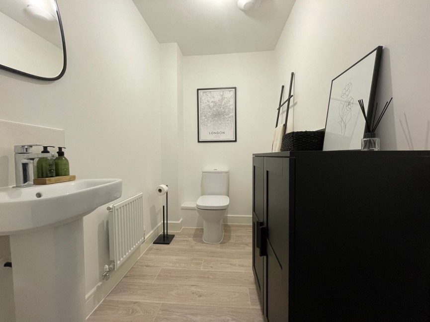 4 bedroom House for Sale Moonflower Place, Biggleswade, Bedfordshire