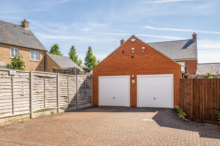 4 bedroom House for Sale Stotfold, Hitchin, Bedfordshire