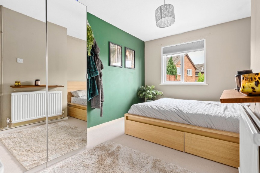 2 bedroom Bungalow for Sale Coleridge Close, Hitchin, Hertfordshire