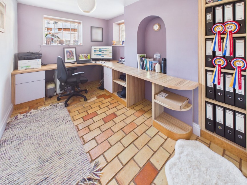 4 bedroom House for Sale Union Terrace, Buntingford, Hertfordshire