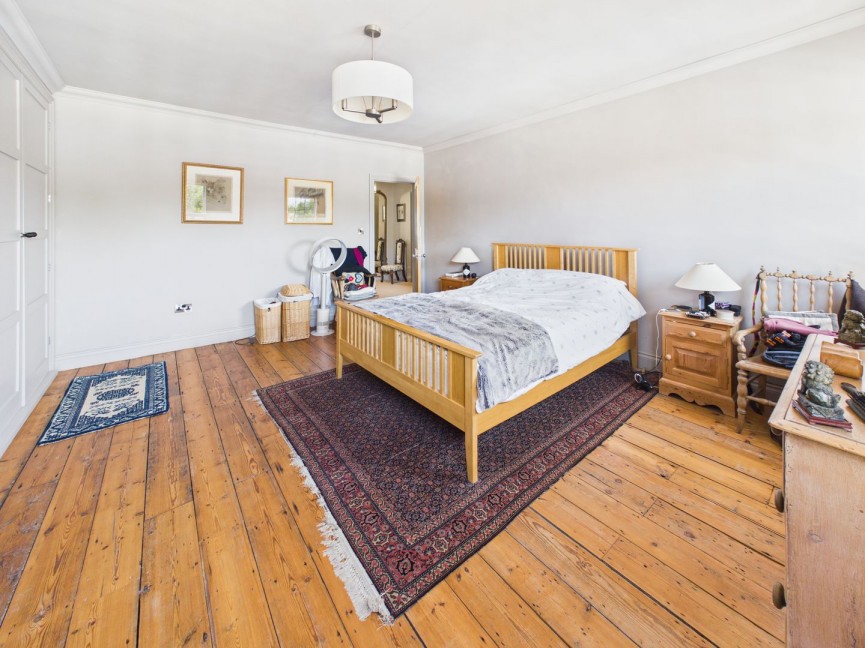 4 bedroom House for Sale Union Terrace, Buntingford, Hertfordshire