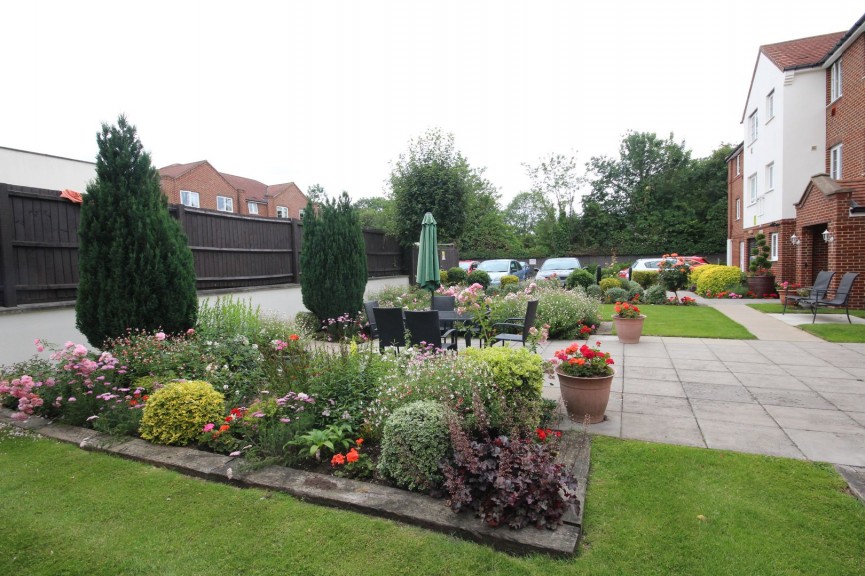 1 bedroom Flat for Sale Bennett Court, Letchworth Garden City, Hertfordshire