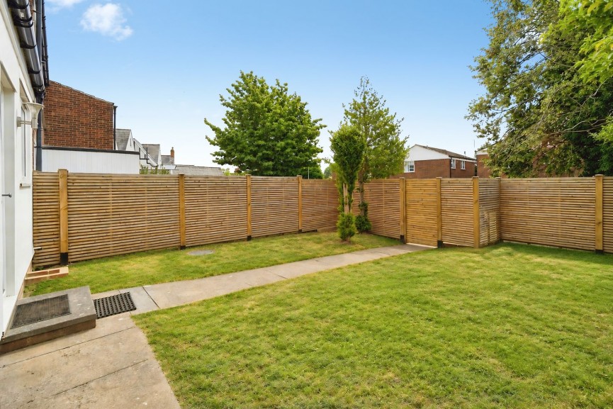 2 bedroom Flat for Sale Walsh Close, Hitchin, Hertfordshire