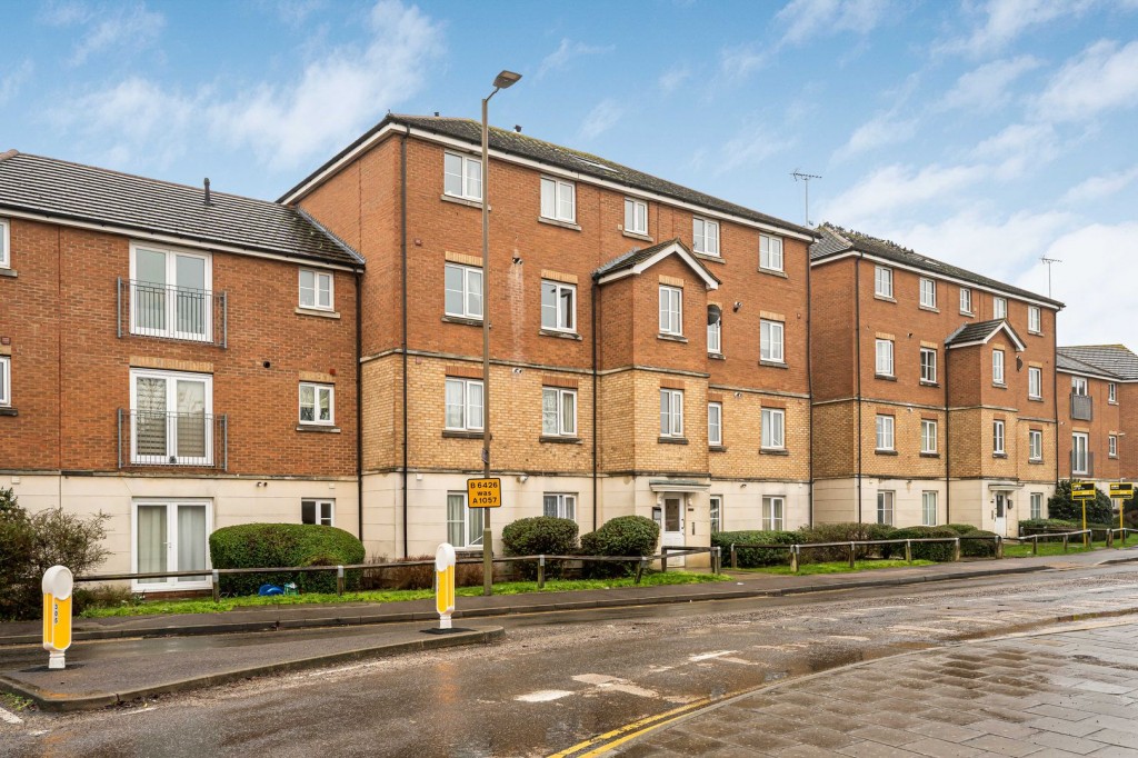 St. Lukes Court, Hatfield